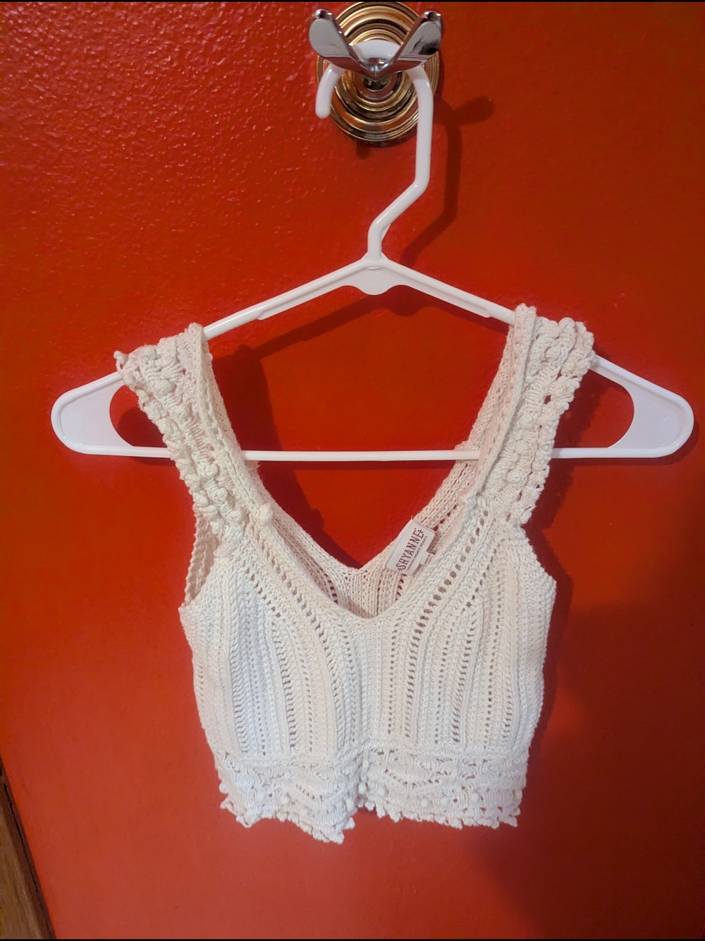 Shyanne Cream Crochet V-Neck Crop Camisole